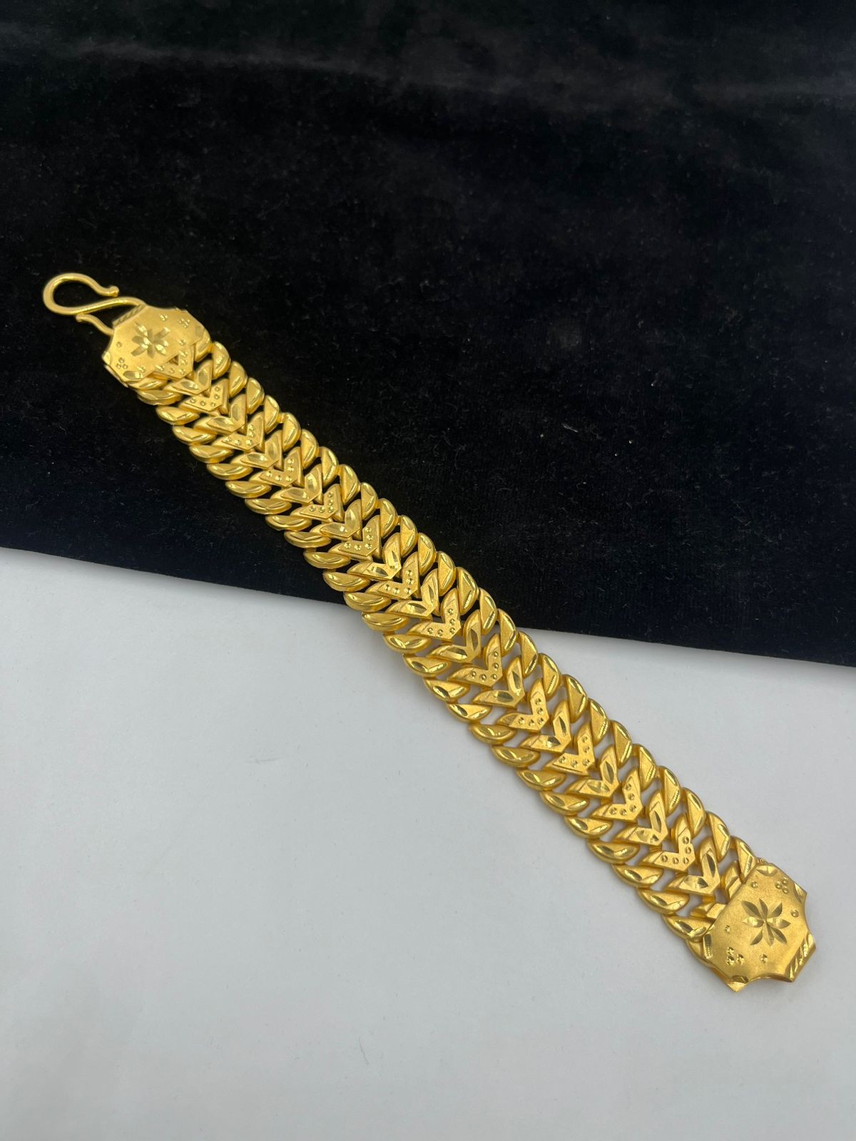 1 Gram Gold Plated 2 Line Pokal Prominent Design Bracelet for Men - Style  C725 – Soni Fashion®